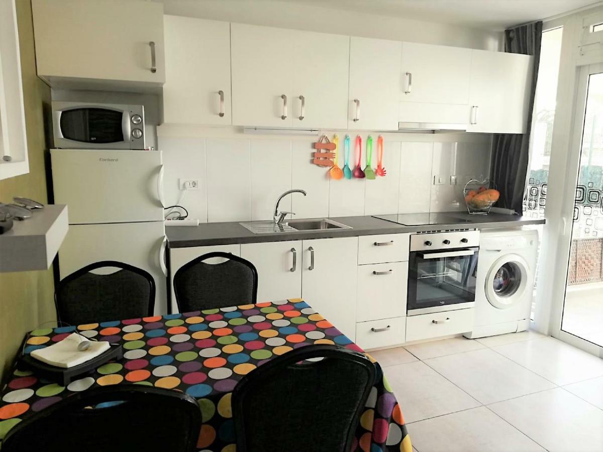 Mare Holiday Адехе Экстерьер фото